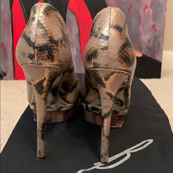 Gold python embossed Brian Atwood platform pumps - Picture 5 of 9